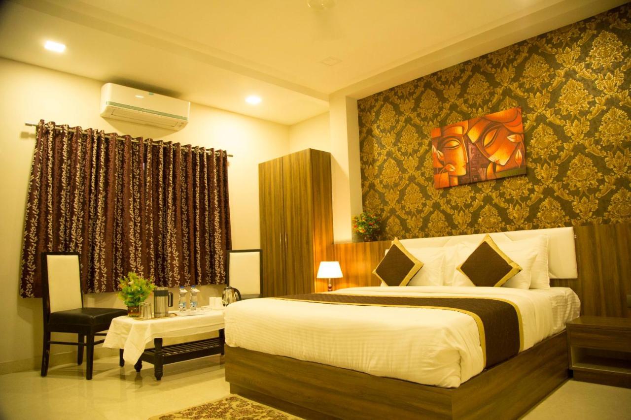 Hotel The Mewar Dabok Eksteriør billede