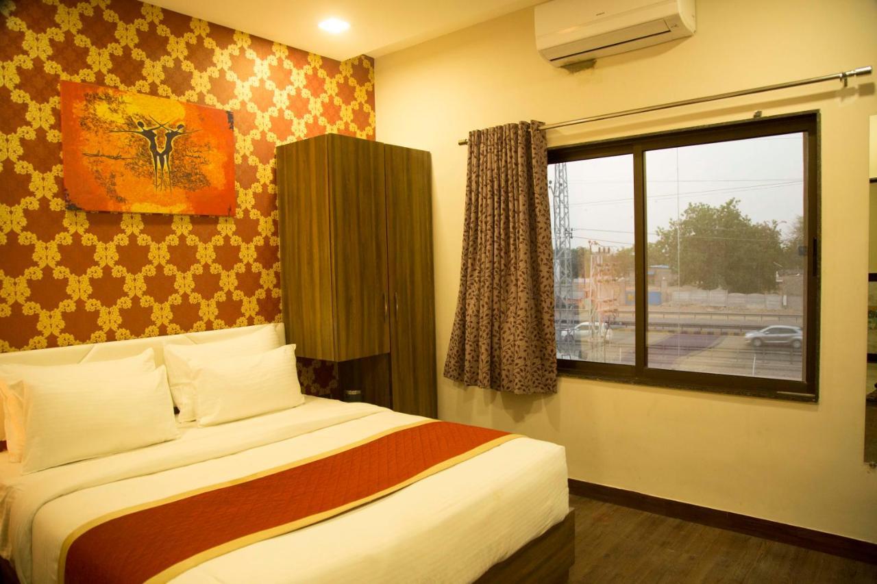 Hotel The Mewar Dabok Eksteriør billede