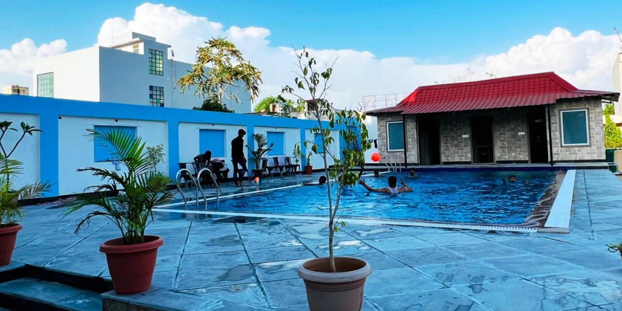 Hotel The Mewar Dabok Eksteriør billede