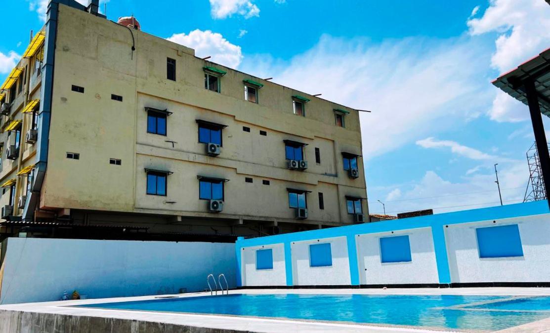 Hotel The Mewar Dabok Eksteriør billede